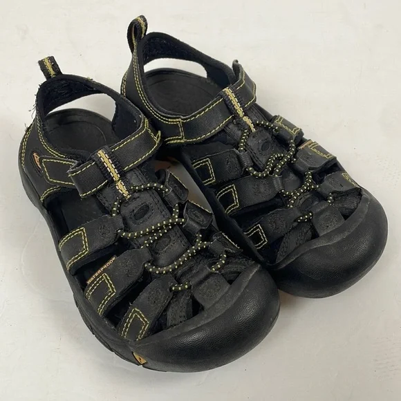 Keen yellow and black Newport sandals washable flawed size 13 - Picture 1 of 8
